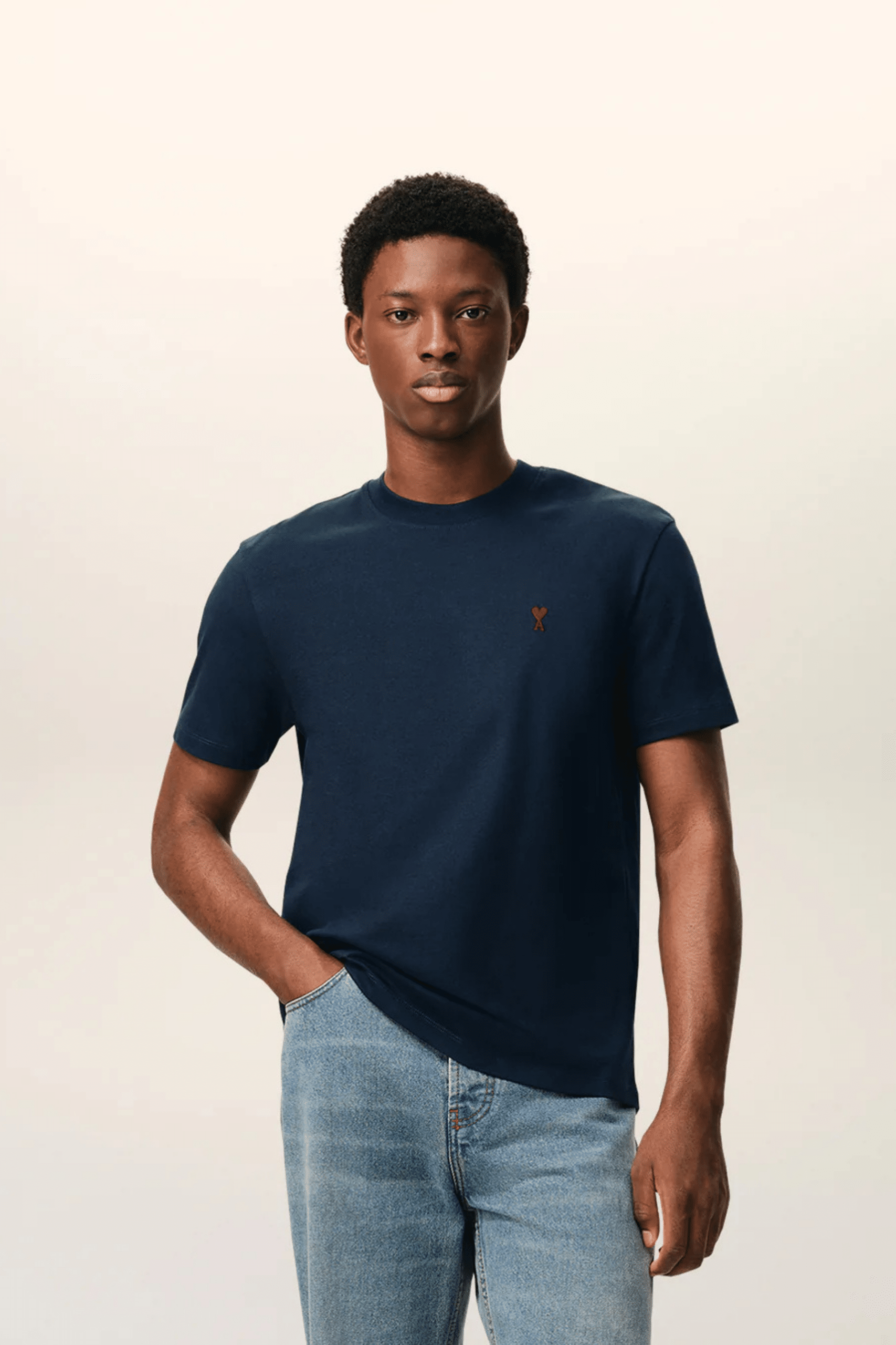 Tee-shirt Bleu Nuit cœur rouge