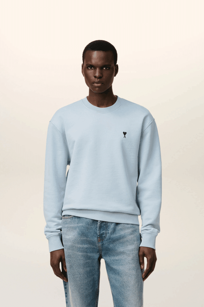 Sweat Bleu Ciel Cœur Noir