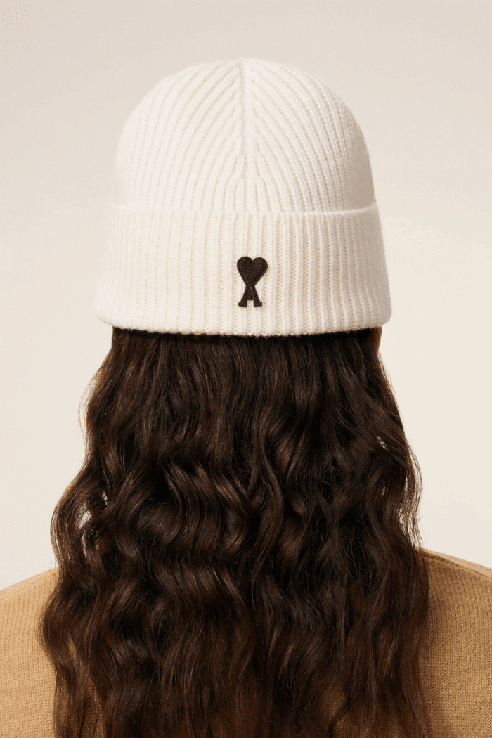 Bonnet Laine Écrue Cœur Noir