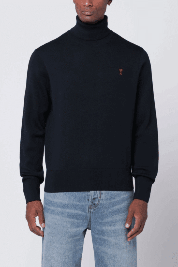 Pull col roulé marine cœur rouge